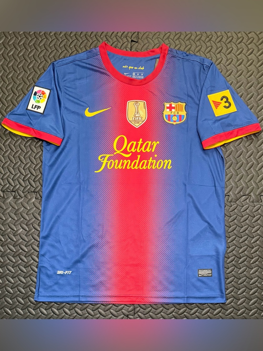 Andres Iniesta Barcelona Home Retro Jersey #10 Vintage Style